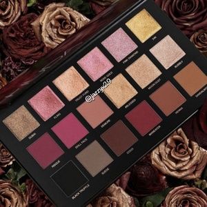 🌹HUDA BEAUTY Rose Gold REMASTERED Eyeshadow Palette🌹
